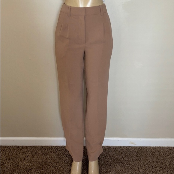 Aritzia The Effortless Pant size 4 - Picture 7 of 12